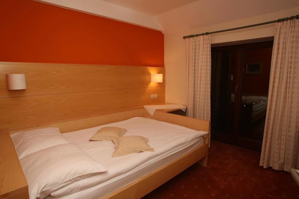 Vila Podvin Radovljica Luaran gambar